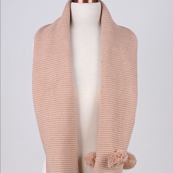 MAUVE POM POM WARM AND FUZZY INFINITY SCARF - Picture 7 of 8